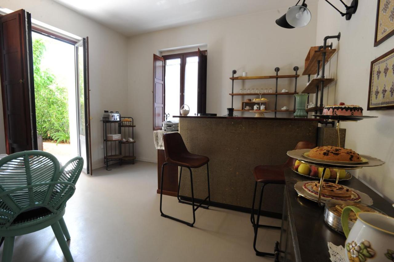 Vaccarizzo AlbanesePalazzo Scura住宿加早餐旅馆 外观 照片