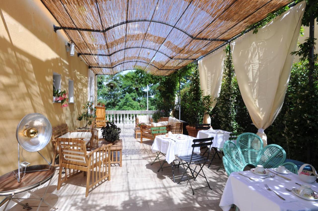 Vaccarizzo AlbanesePalazzo Scura住宿加早餐旅馆 外观 照片