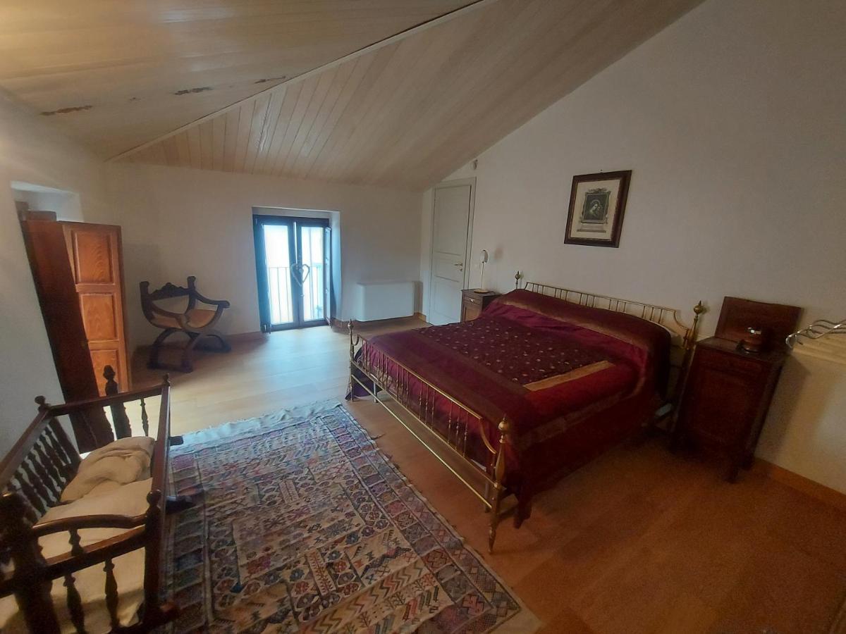 Vaccarizzo AlbanesePalazzo Scura住宿加早餐旅馆 外观 照片